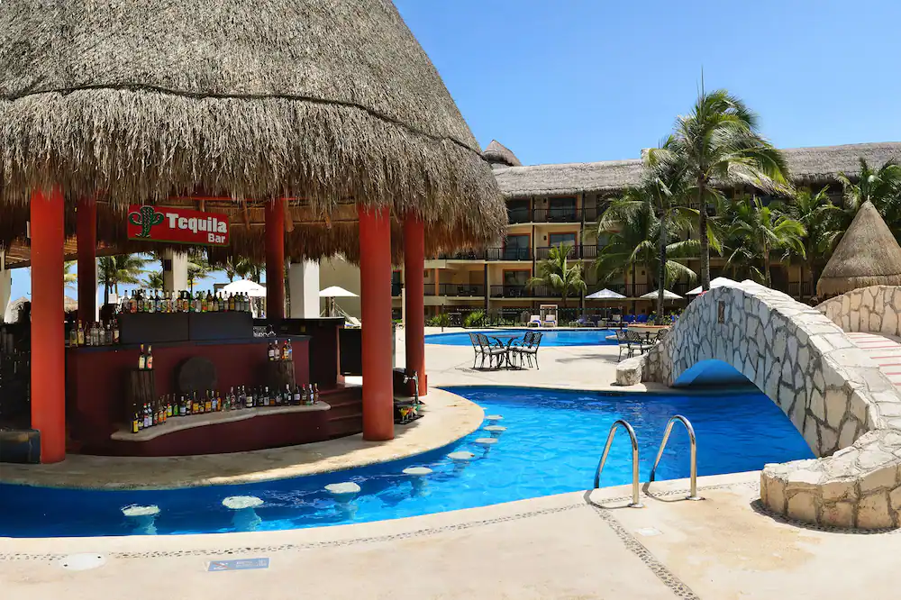 CataloniaRivieraMaya18