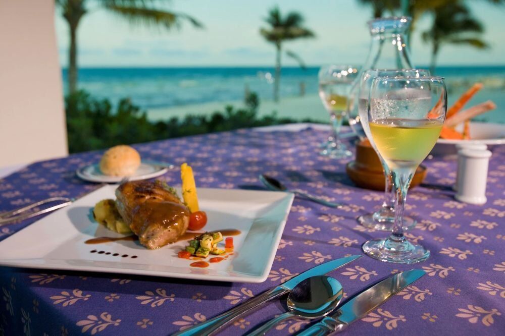 2023 Bluebay Grand Esmeralda 16